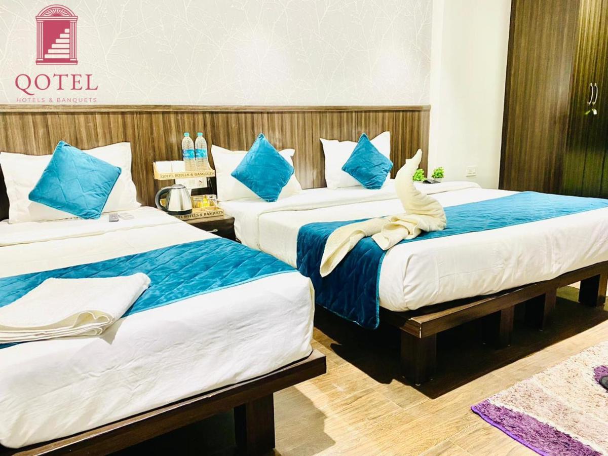 Qotel Hotel Rajouri Garden Above Ritu Marbles, Near Rajouri Garden Metro Station-Couple Friendly Nueva Delhi Exterior foto